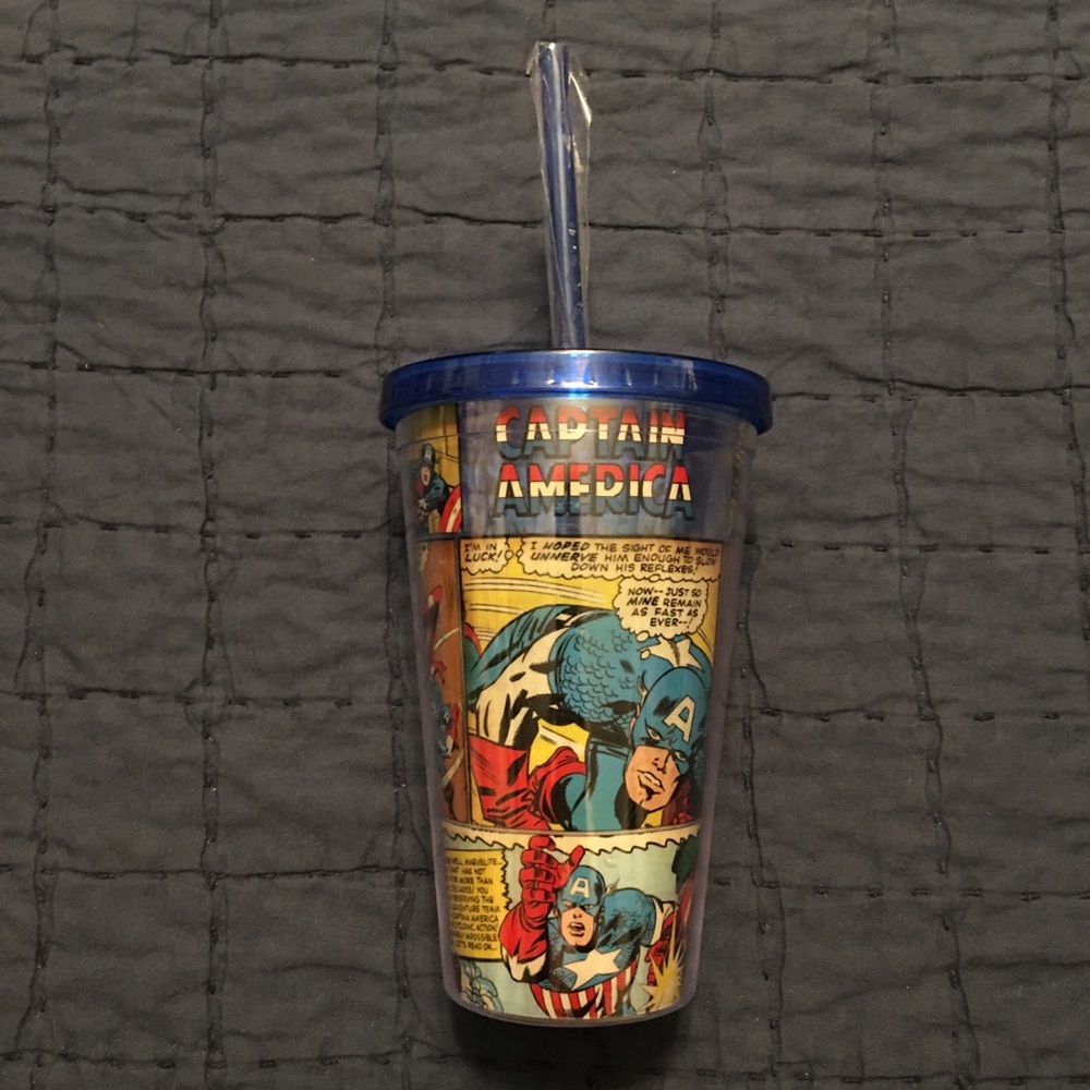 Captain America Travel Cup w/ Straw NWT